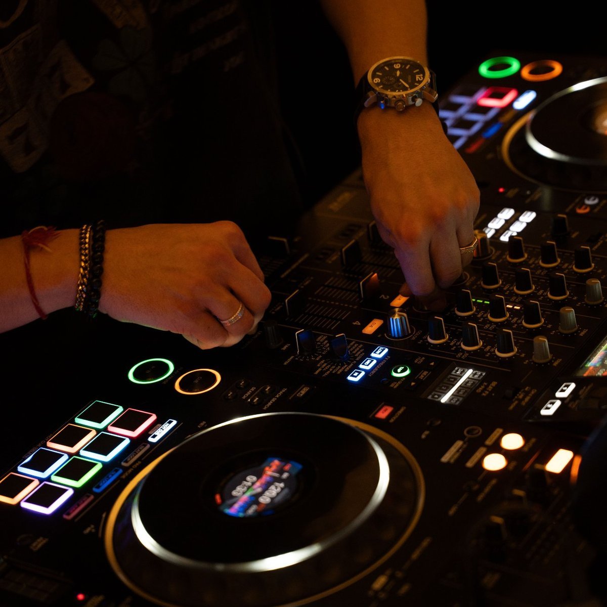 Pioneer XDJ XZ setup